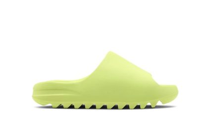 YEEZY SLIDE ‘GLOW GREEN’ 2022 QUALITY  ( ORDER ONE SIZES UP) - etkick reps