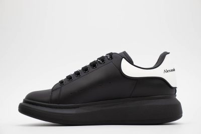 ALEXANDER MCQUEEN SHOW LEATHER PLATFORM TRAINERS – BLACK REPS - etkick reps