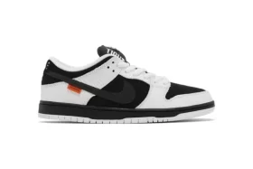 SB Dunk Low TIGHTBOOTH TOP VERSION