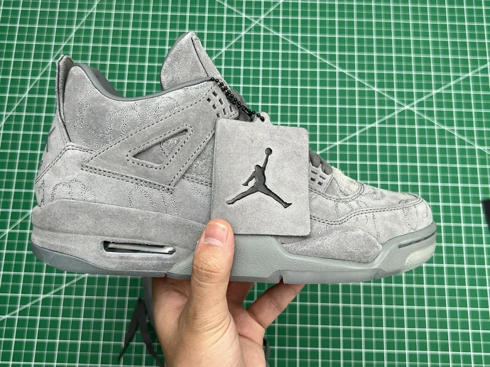 Air Jordan 4 Retro Kaws - etkick reps au