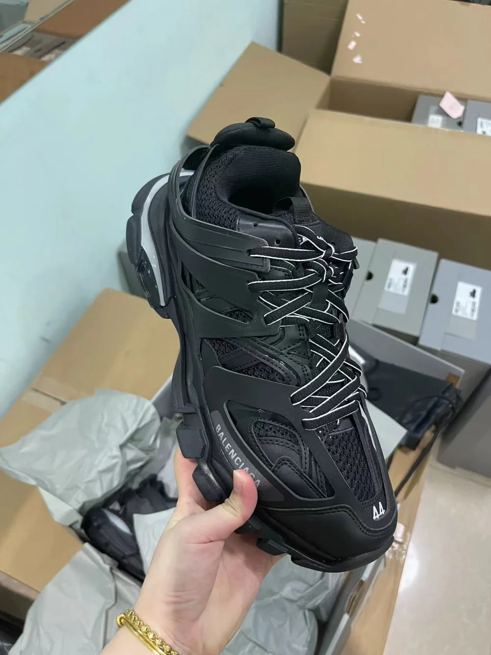 Top Balenciaga Men’s Track Led Sneaker in Black REPS - etkick reps