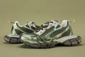 BALENCIAGA 3XL Sneakers Green Mesh and Rubber in Distressed Look