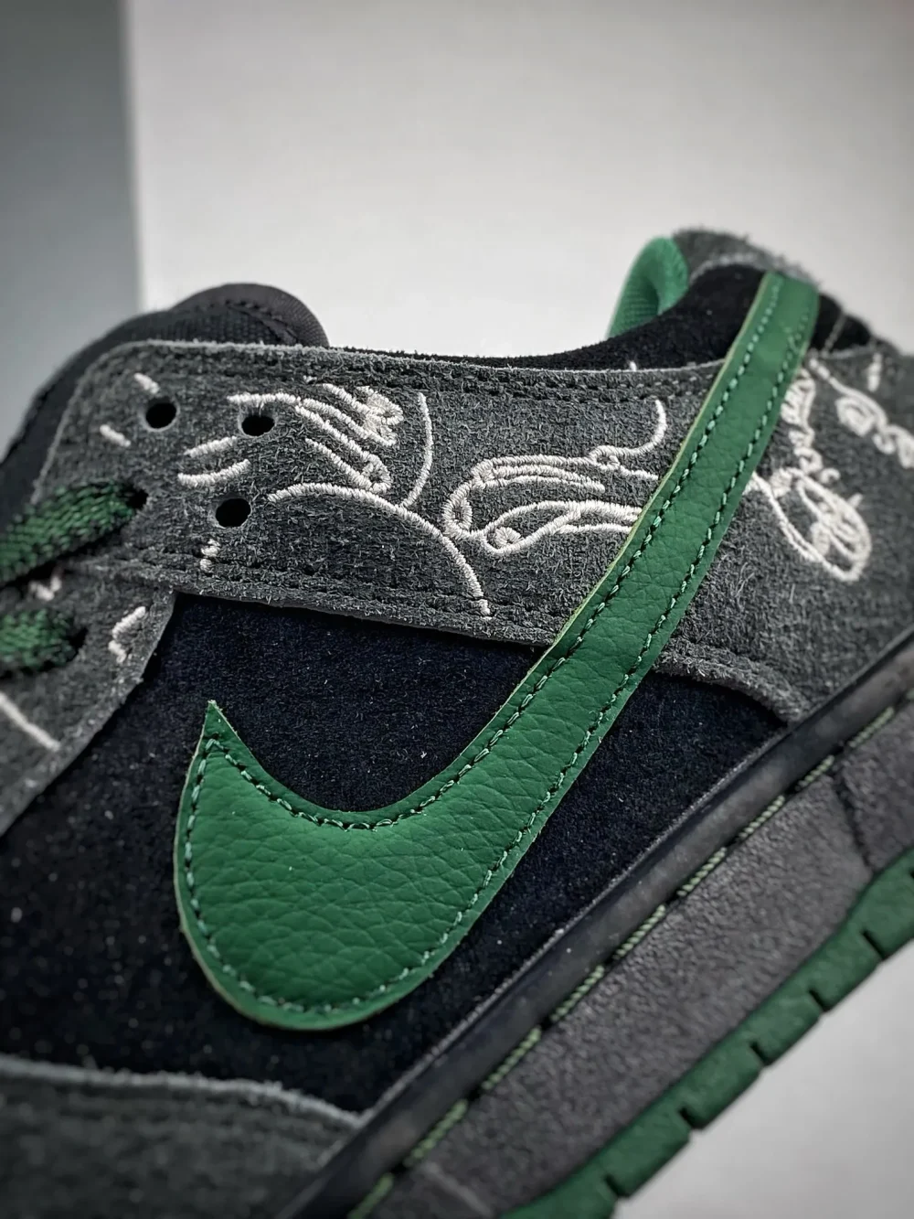 There Skateboards Dunk Low Sneaker Black Green - etkick reps au