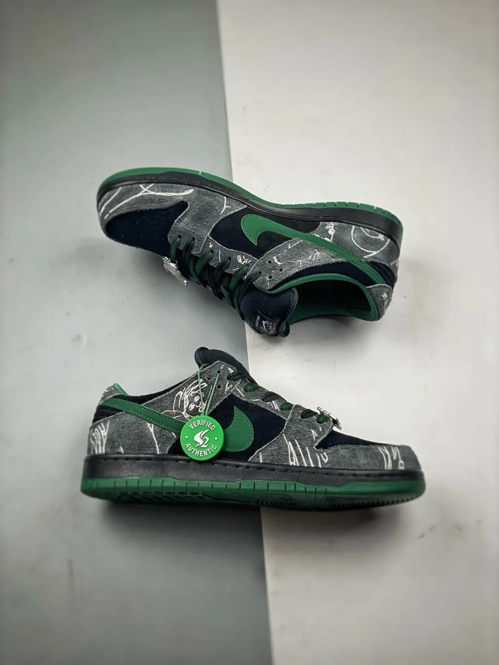 There Skateboards Dunk Low Sneaker Black Green - etkick reps au