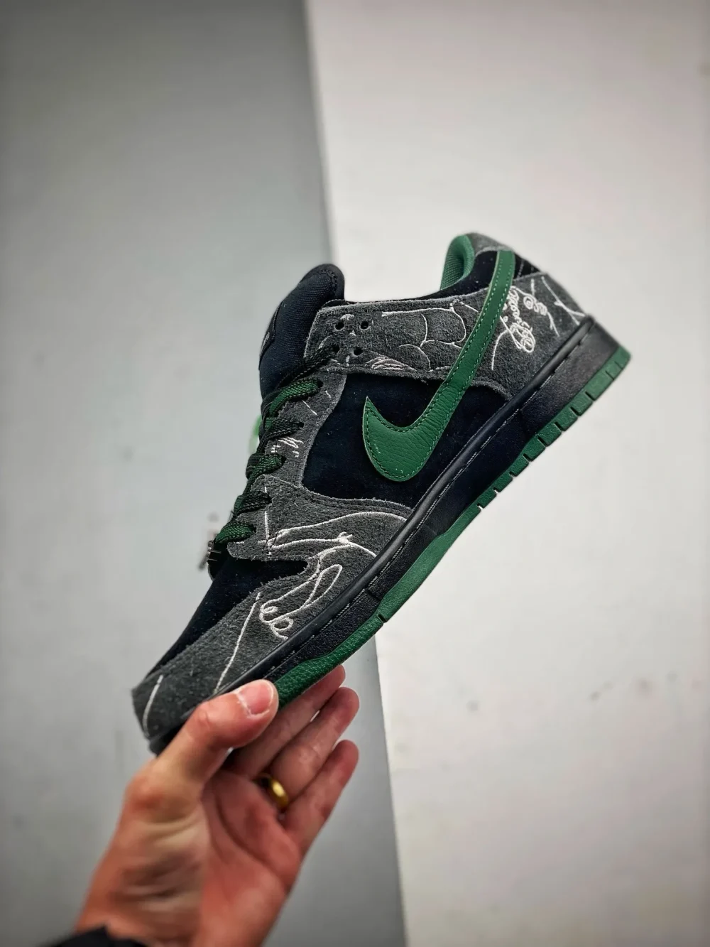 There Skateboards Dunk Low Sneaker Black Green - etkick reps au