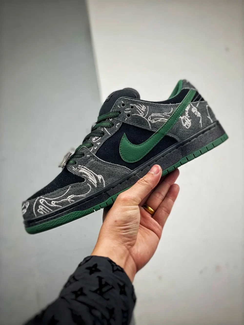 There Skateboards Dunk Low Sneaker Black Green - etkick reps au