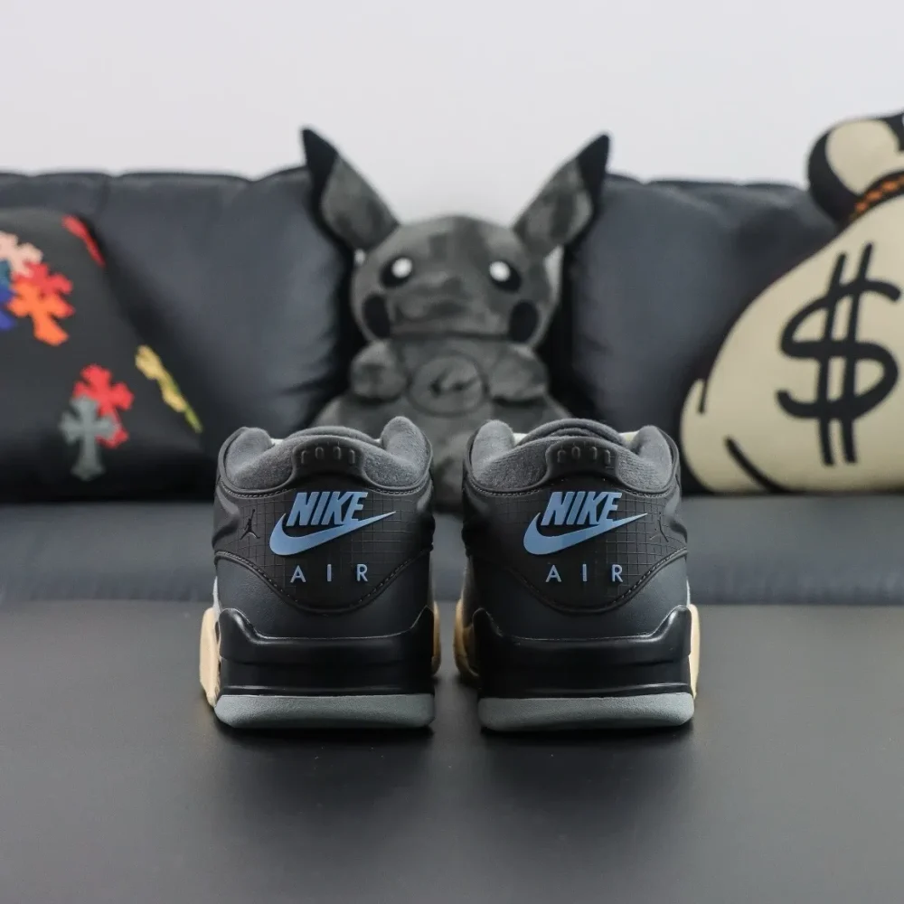 Air Jordan 4 Rm Boys Youth Trainers Black And White - etkick reps au