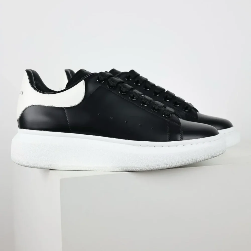 McQueen Oversized Low-Top Sneakers Black/White Reps - etkick reps au