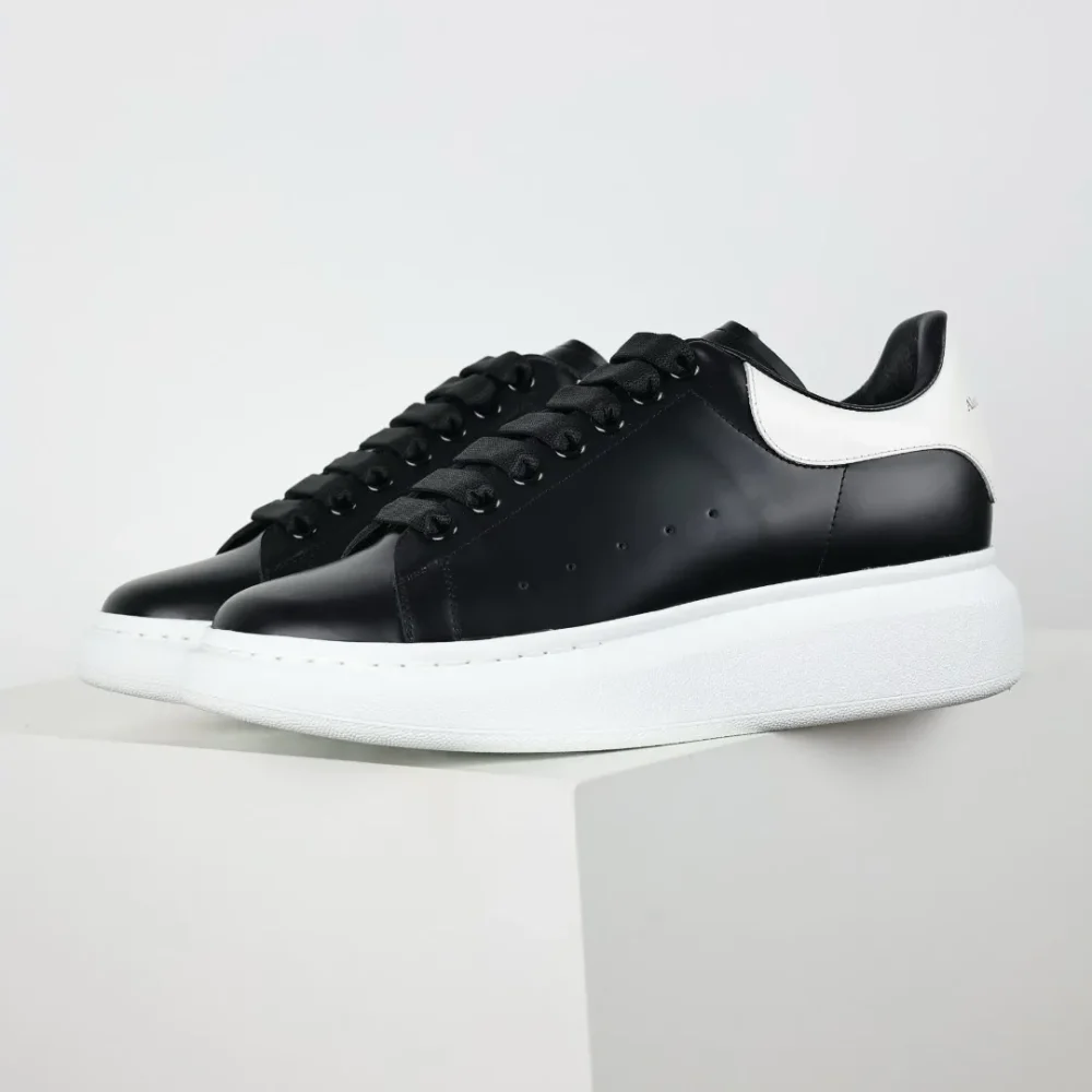 McQueen Oversized Low-Top Sneakers Black/White Reps - etkick reps au