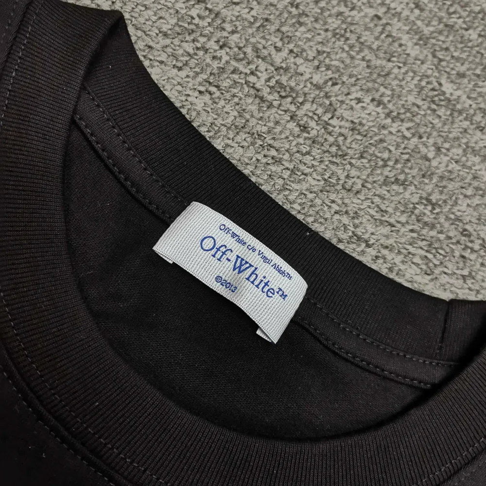 OFF WHITE Cream Colored Loose Fitting T-Shirt - etkick reps au