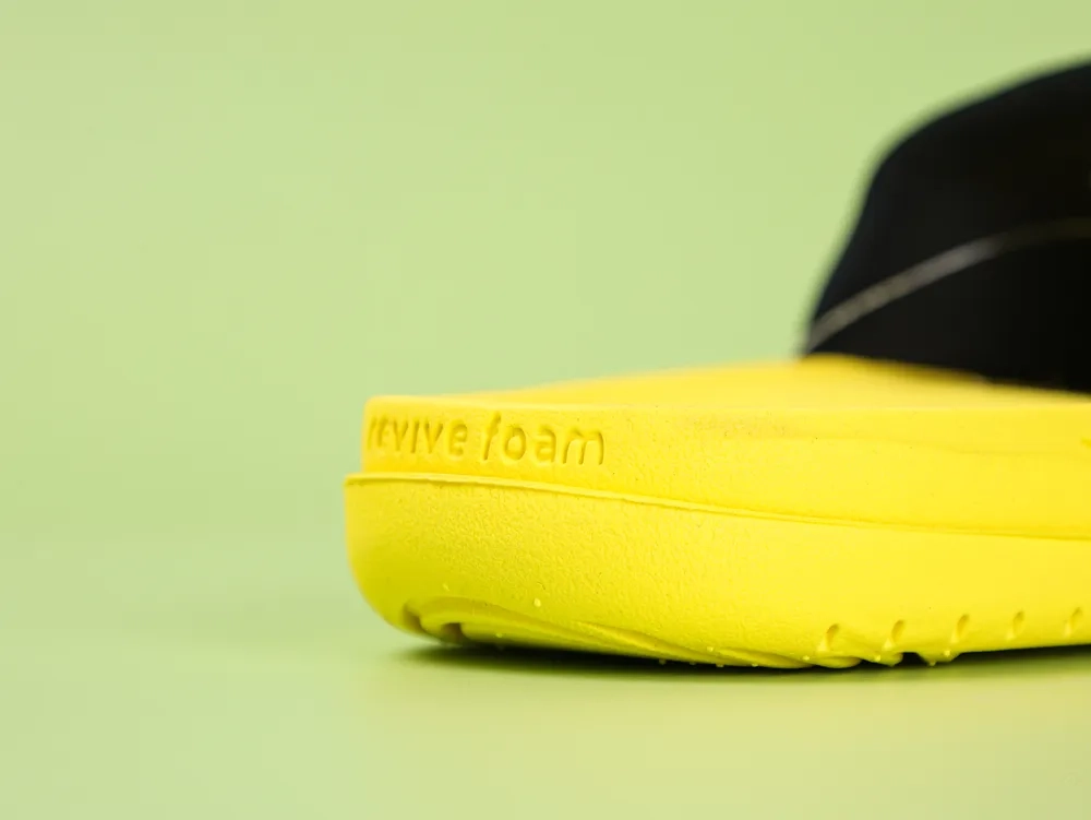 Kobe Bryant x Offcourt Slide Lightning Reps - Image 6