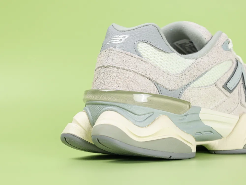 New Balance New Balance 9060 Moonbeam Sea Salt - Image 8