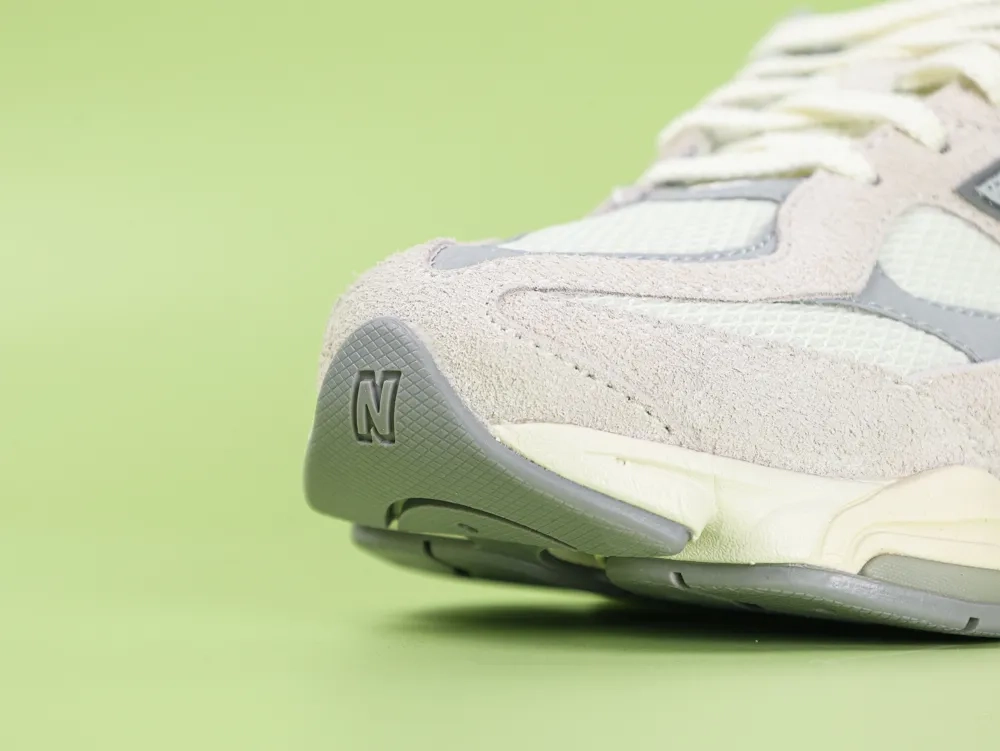 New Balance New Balance 9060 Moonbeam Sea Salt - Image 9