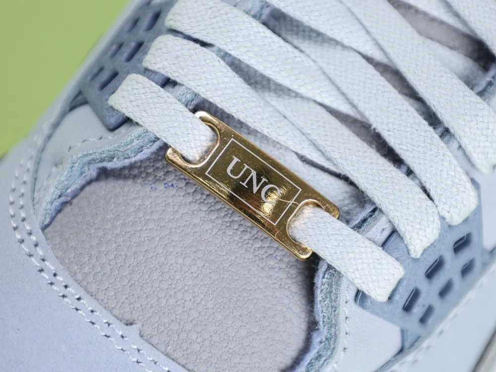 Air Jordan 4 UNC PE Blue Player Exclusive 2025 - Image 4