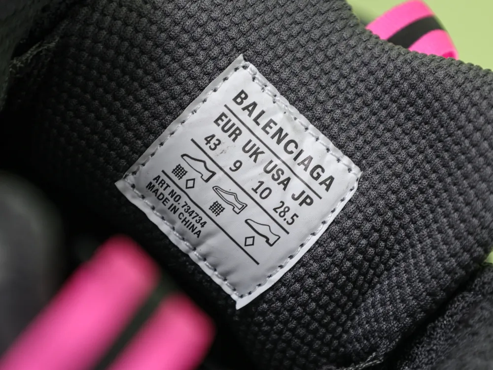 Balenciaga Men 3Xl Sneaker Dark Gray And Pink - Image 3