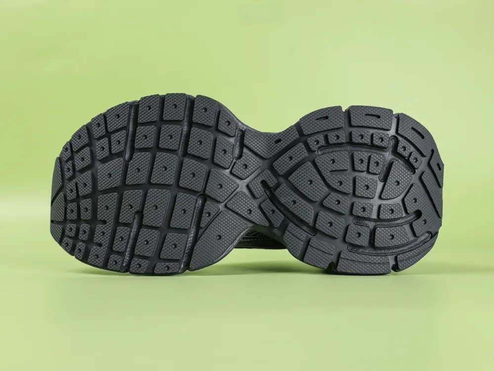 Balenciaga Men 3Xl Sneaker Dark Gray And Pink - Image 8