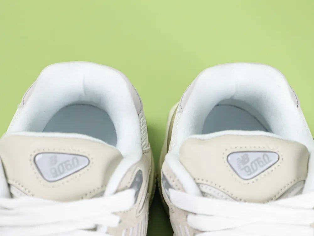 New Balance 9060 Sea Salt Moonbeam Sportschuh - Image 4