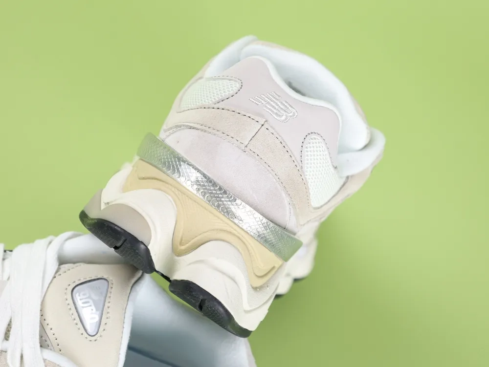 New Balance 9060 Sea Salt Moonbeam Sportschuh - Image 7