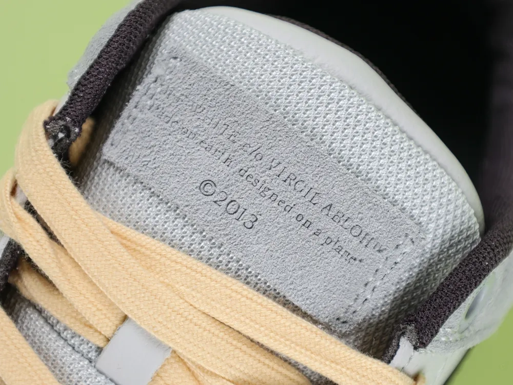 OFF-WHITE Out Of Office 000 Low Tops Light gray Anthracite - Image 10