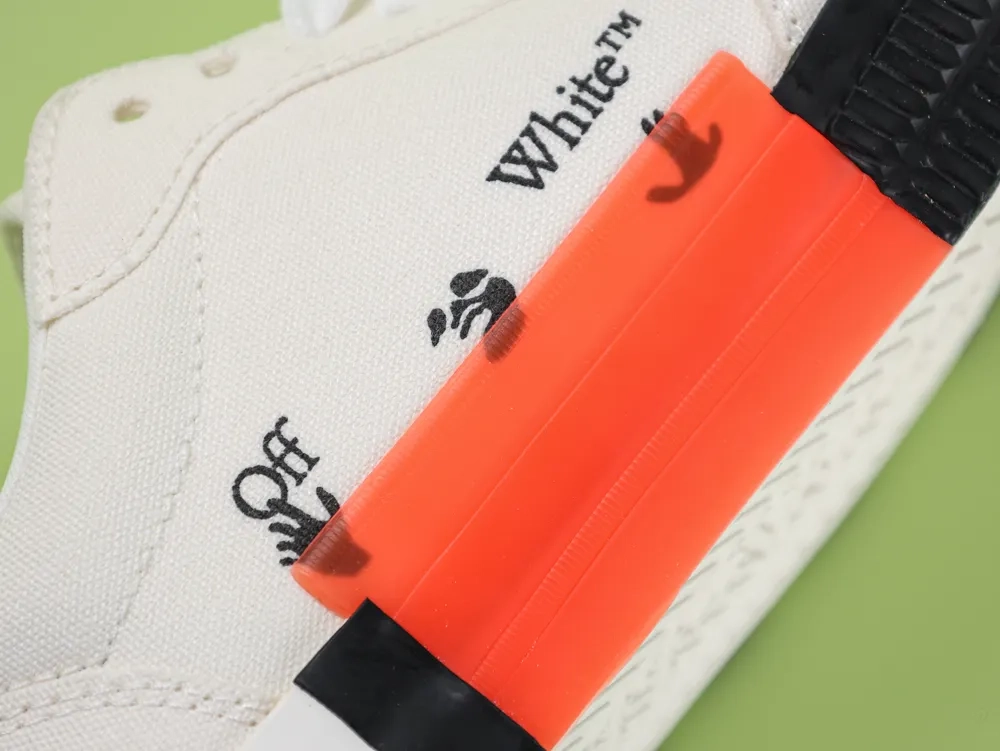 OFF-WHITE Vulc Low White Purple - Image 3