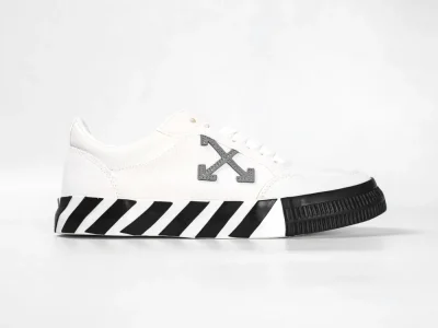 Off-White Vulc Sneaker White Gray