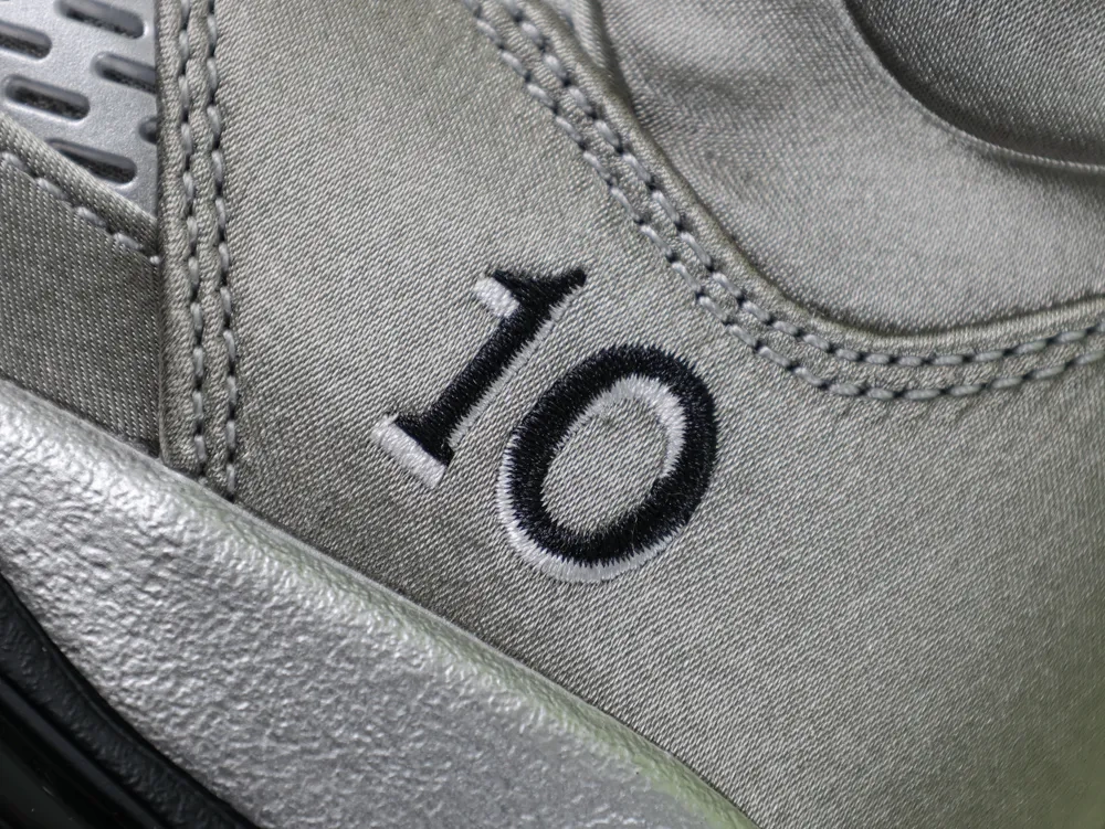 Air Jordan 5 Retro Sneakers Gray - Image 4