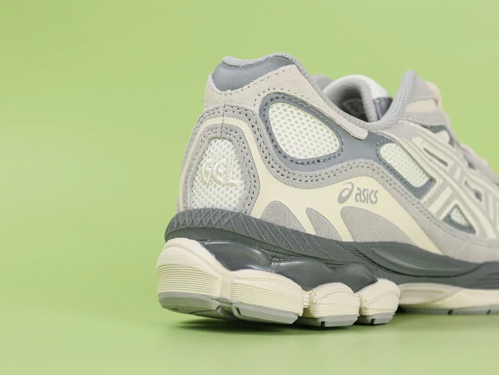 Asics Gel-nyc Sneakers Oyster Grey in White - Image 2