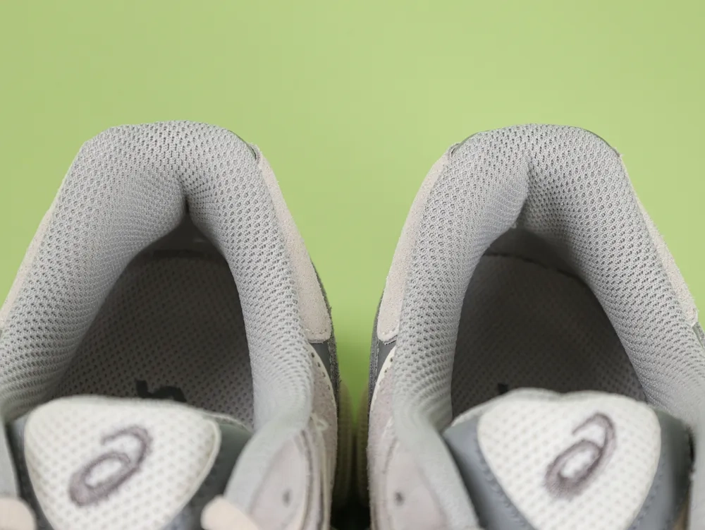 Asics Gel-nyc Sneakers Oyster Grey in White - Image 8