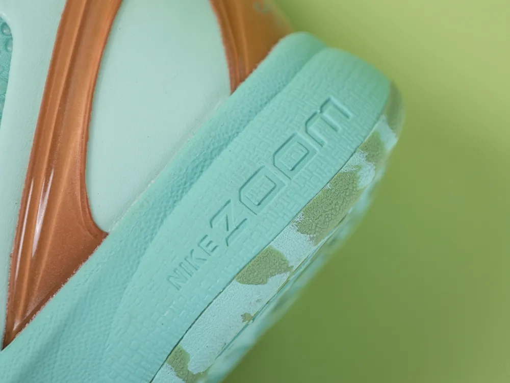 Kobe 6 Protro Statue of Liberty PE - Image 9