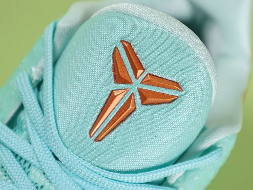 Kobe 6 Protro Statue of Liberty PE - Image 10