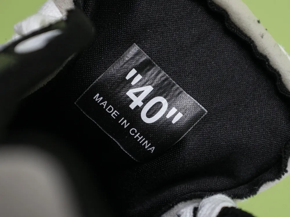 Off-White Out of Office Slim White Black Speckled - Image 4