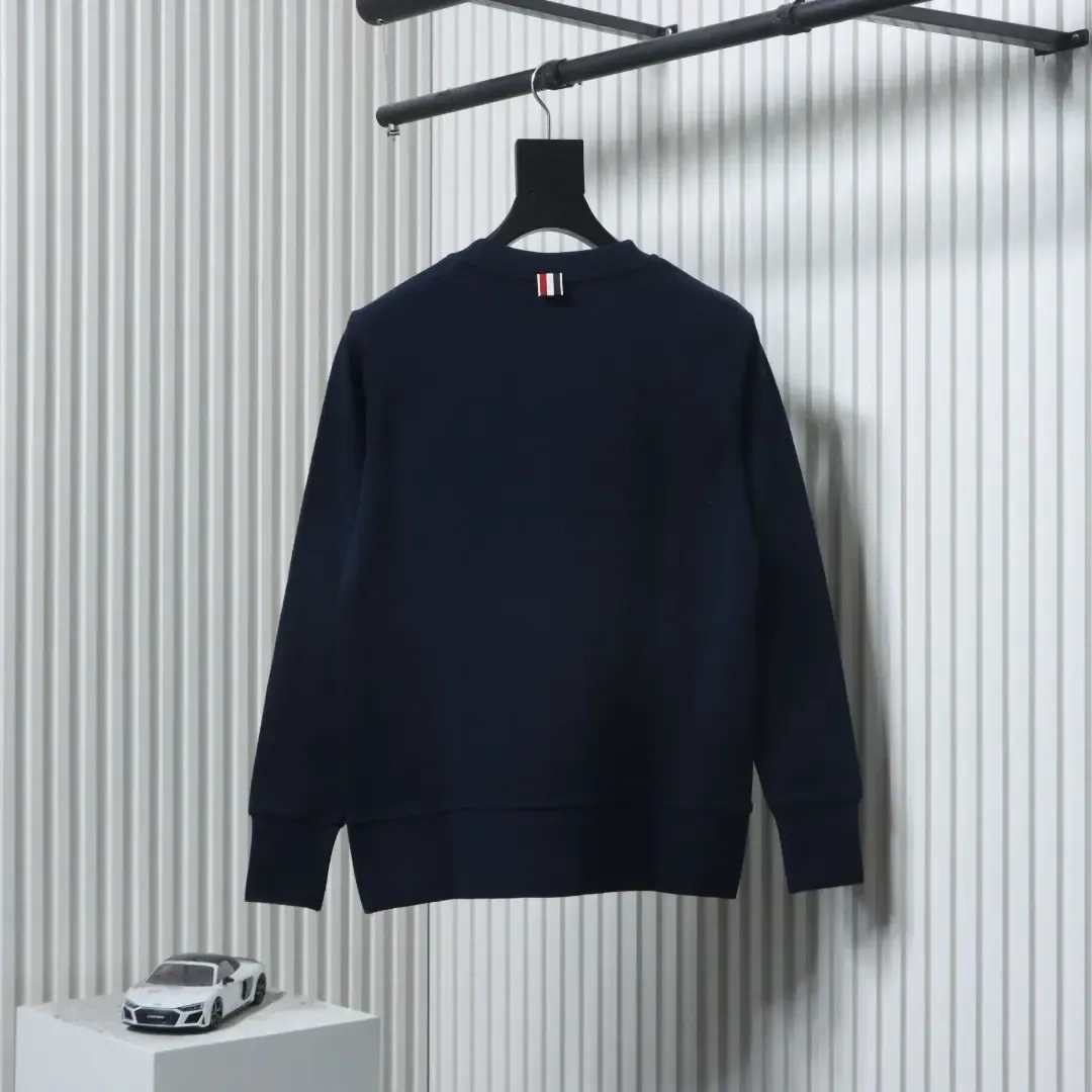 TB Sweatshirt With Round Neck And New Hem - Image 2