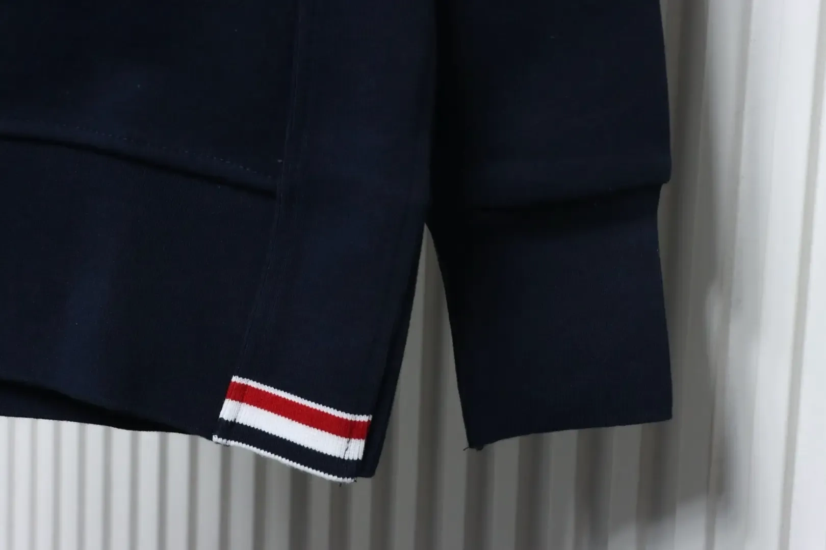 TB Sweatshirt With Round Neck And New Hem - Image 5