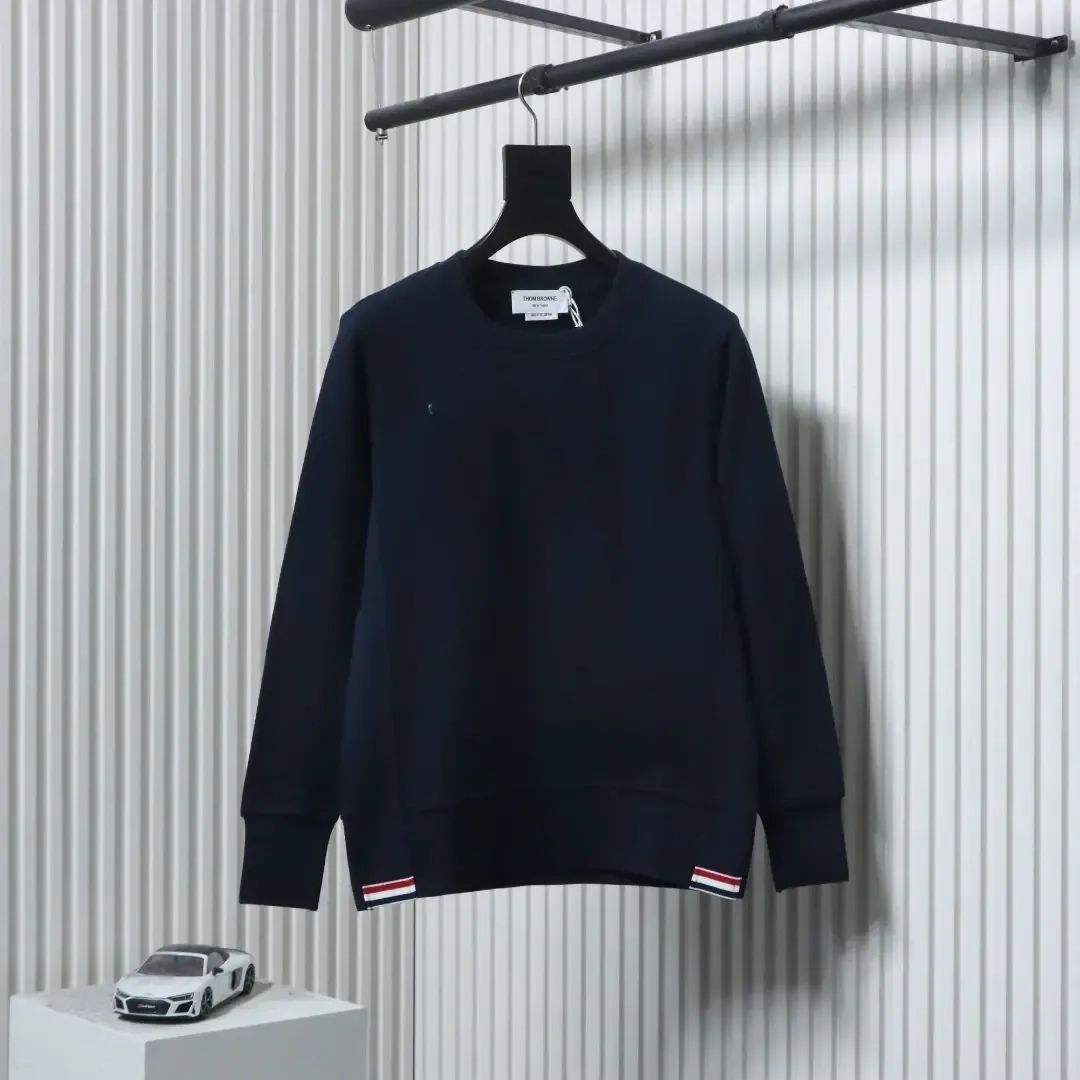 TB Sweatshirt With Round Neck And New Hem