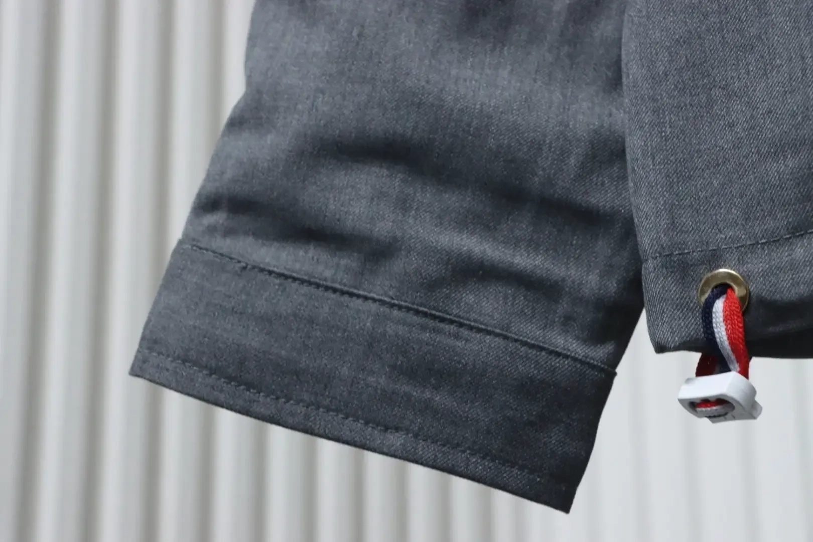 TB Yarn-Dyed Four-Bar Zip Windbreaker - Image 4