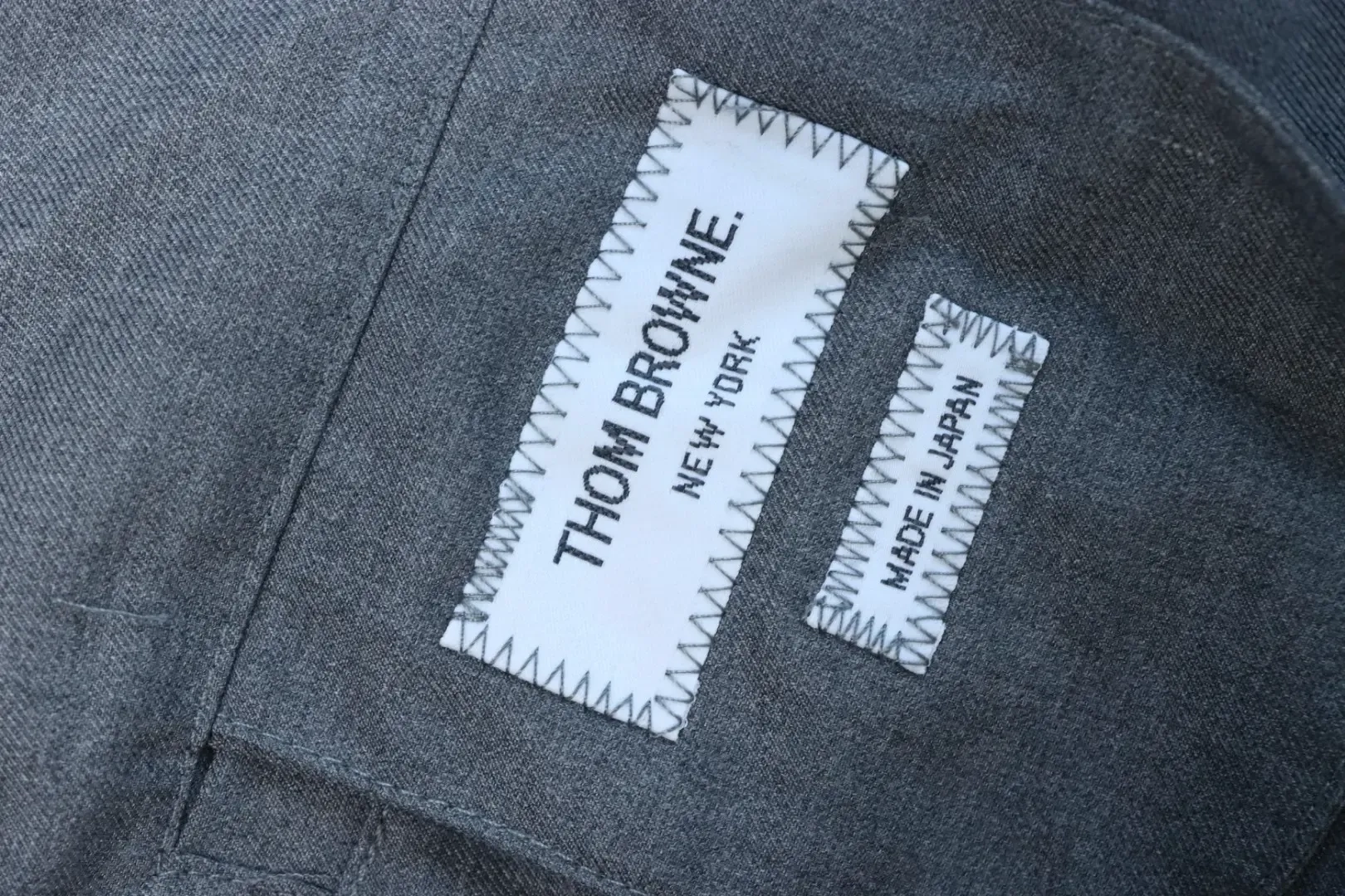 TB Yarn-Dyed Four-Bar Zip Windbreaker - Image 10