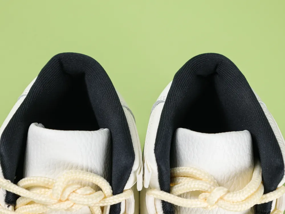 The latest version of the Air Jordan 11 Rare Air - Image 13