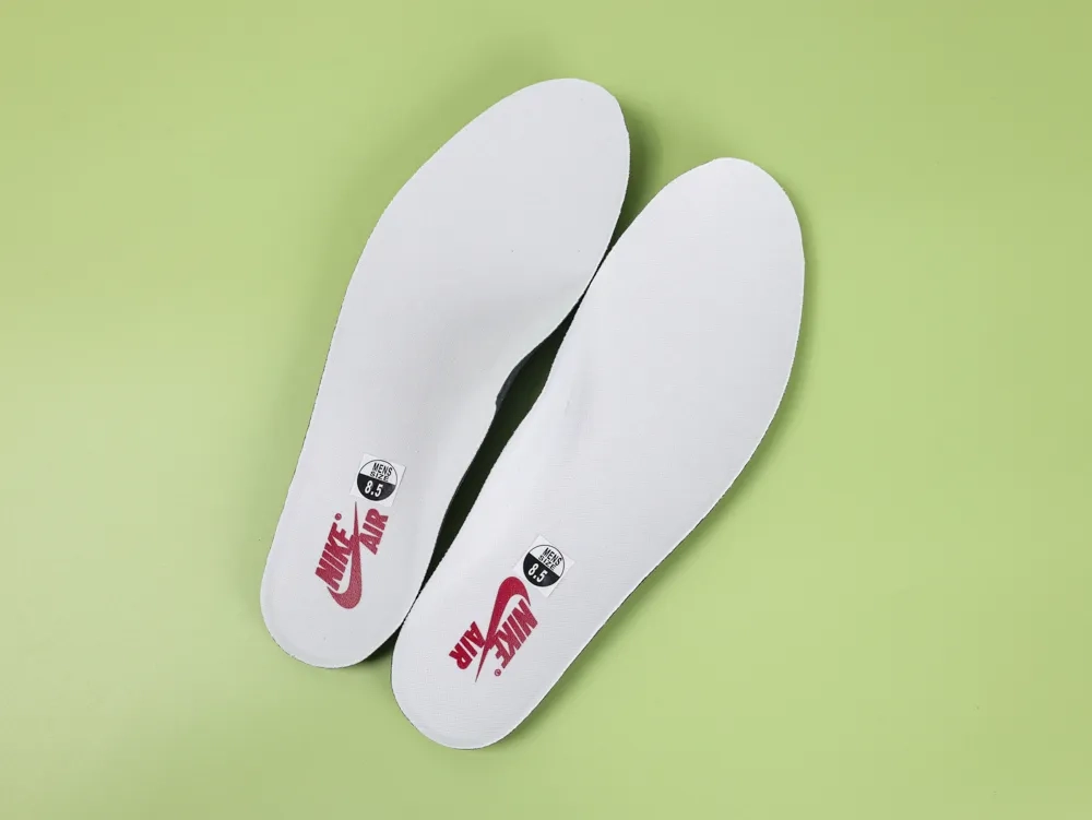 Air Jordan 1 Low OG Sneakers Red 2025 latest version - Image 6