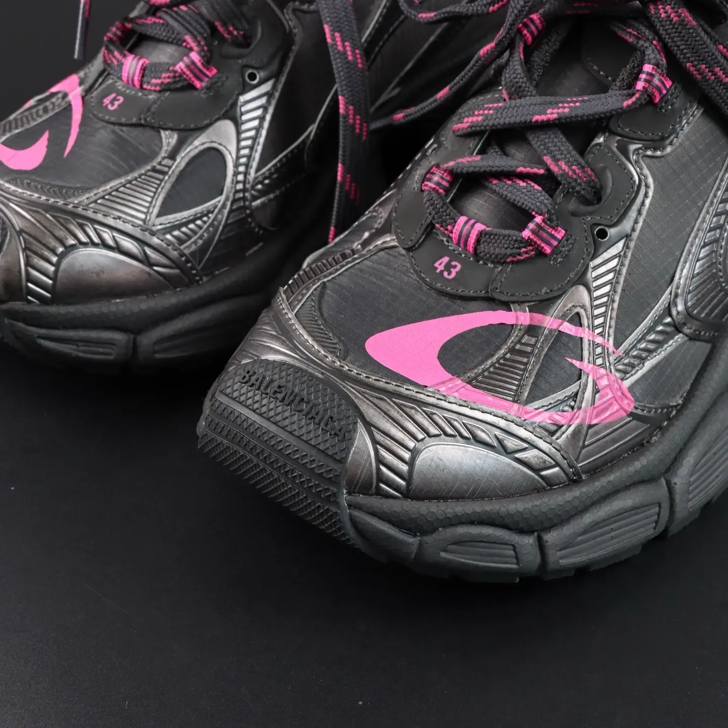 Balenciaga 3XL Black Gray Pink Low Top Sneakers - Image 11