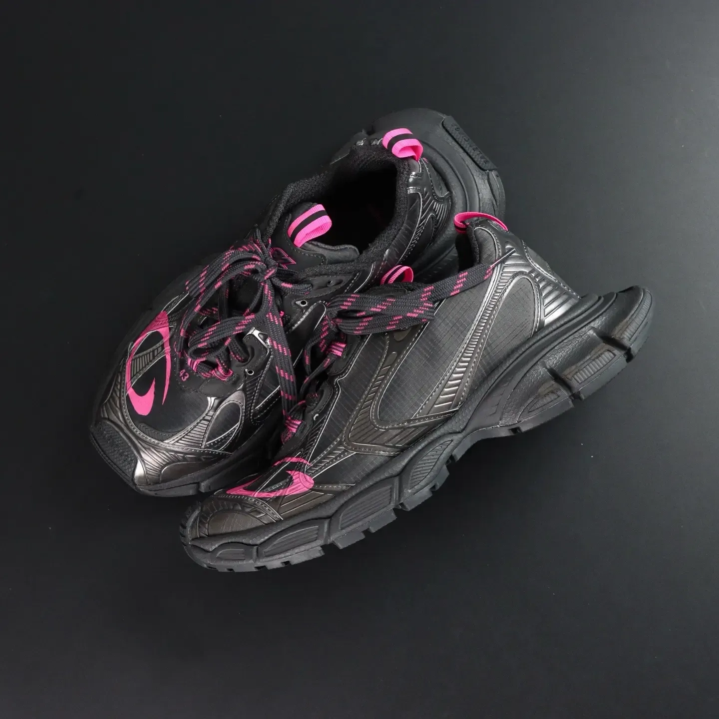 Balenciaga 3XL Black Gray Pink Low Top Sneakers - Image 5