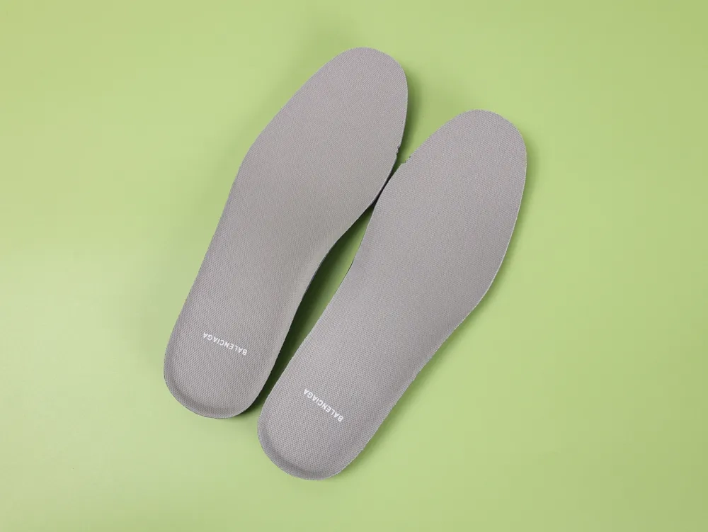 Balenciaga Hamptons Medium Worn Out Sneaker Blue - Image 3