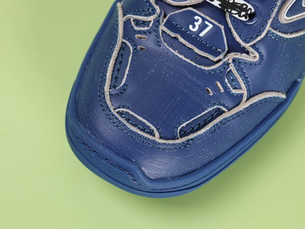 Balenciaga Hamptons Medium Worn Out Sneaker Blue - Image 8