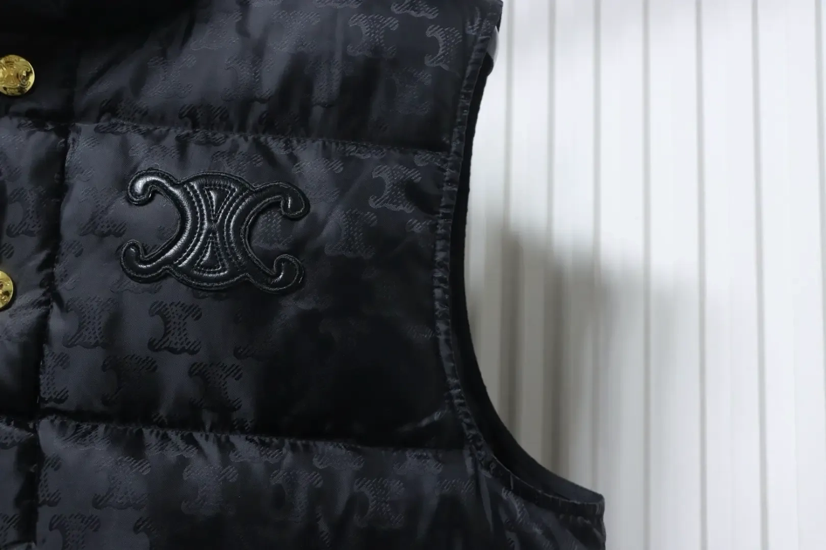 CE Arc de Triomphe dark pattern down vest - Image 8