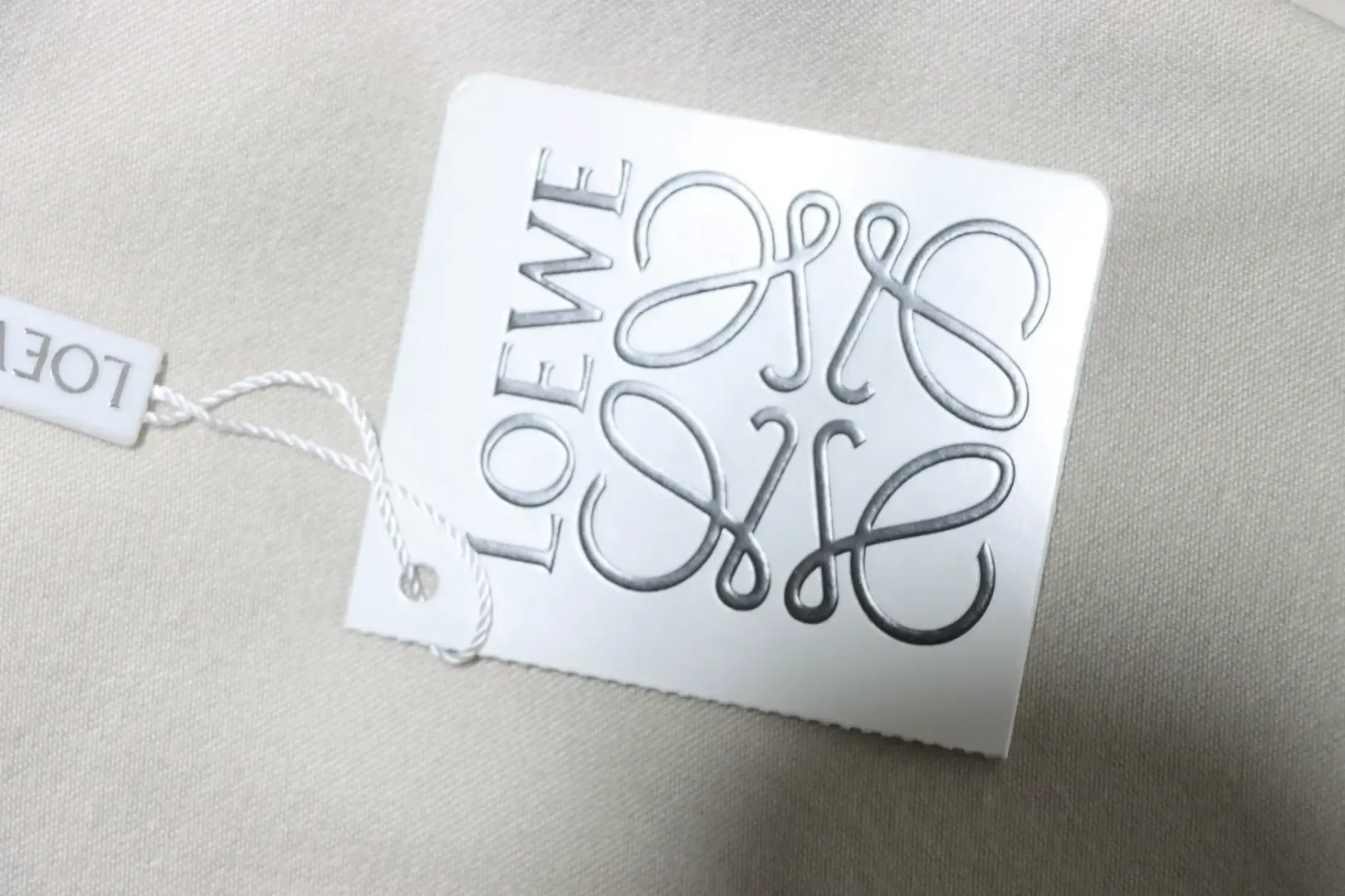 LO Hooded sweatshirt with hollowed-out, laminated lettering XXL - Image 12