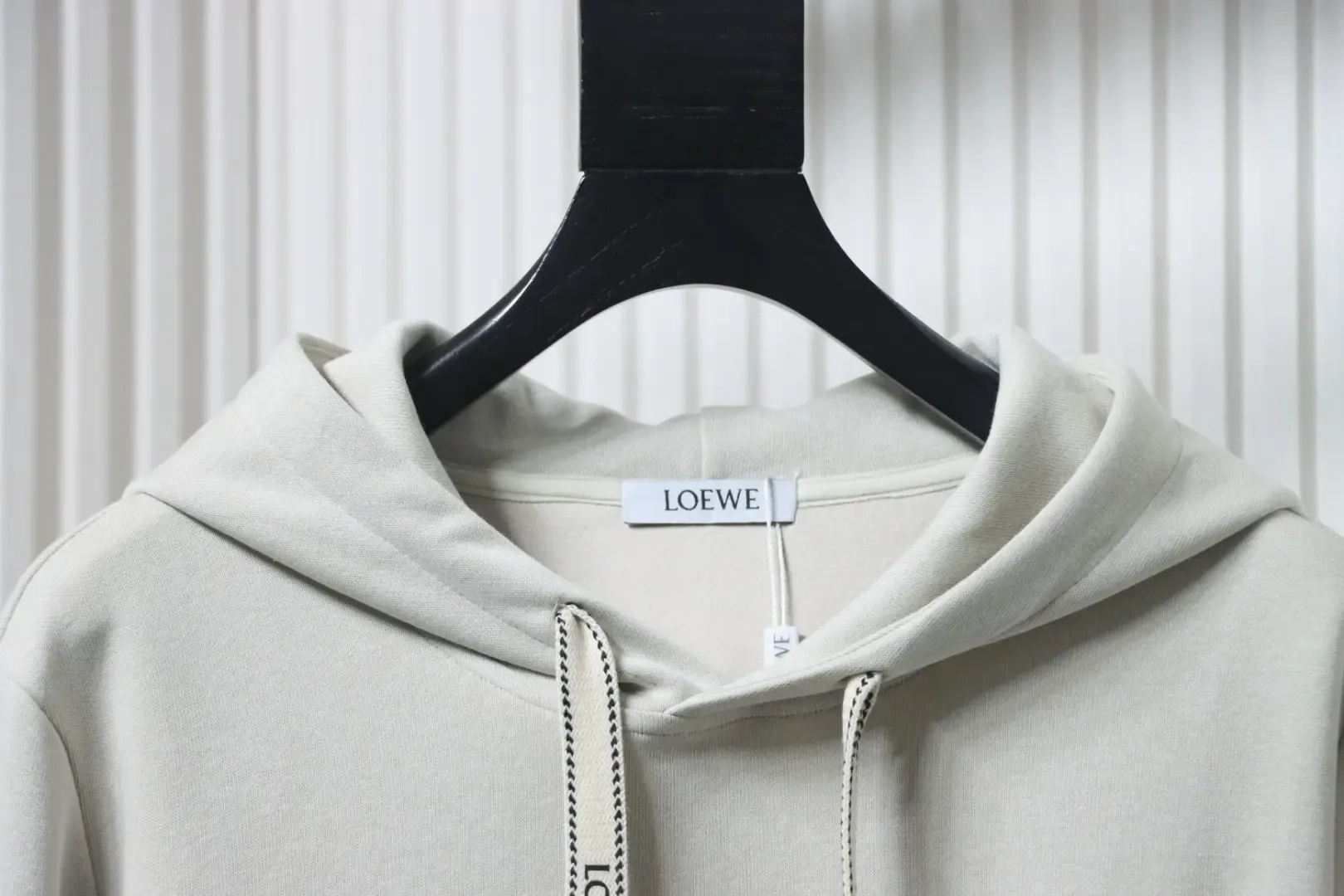 LO Hooded sweatshirt with hollowed-out, laminated lettering XXL - Image 7