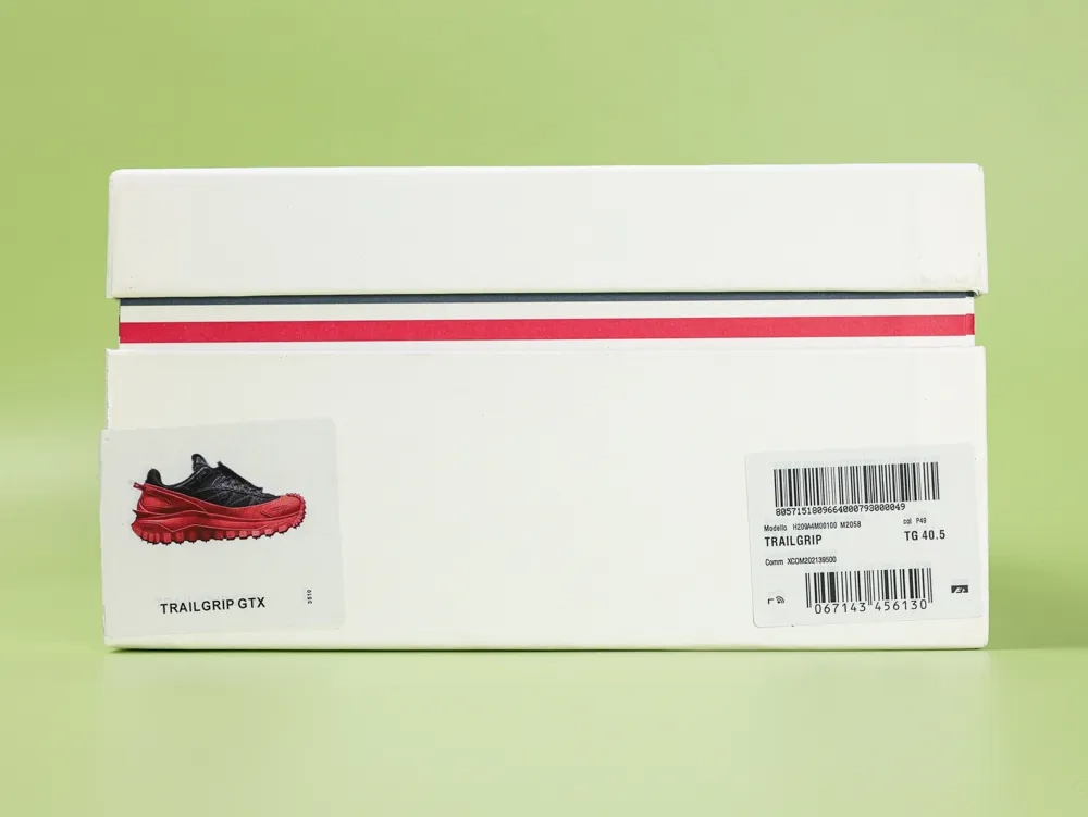 Moncler Trailgrip Gore-Tex Black Red - Image 11