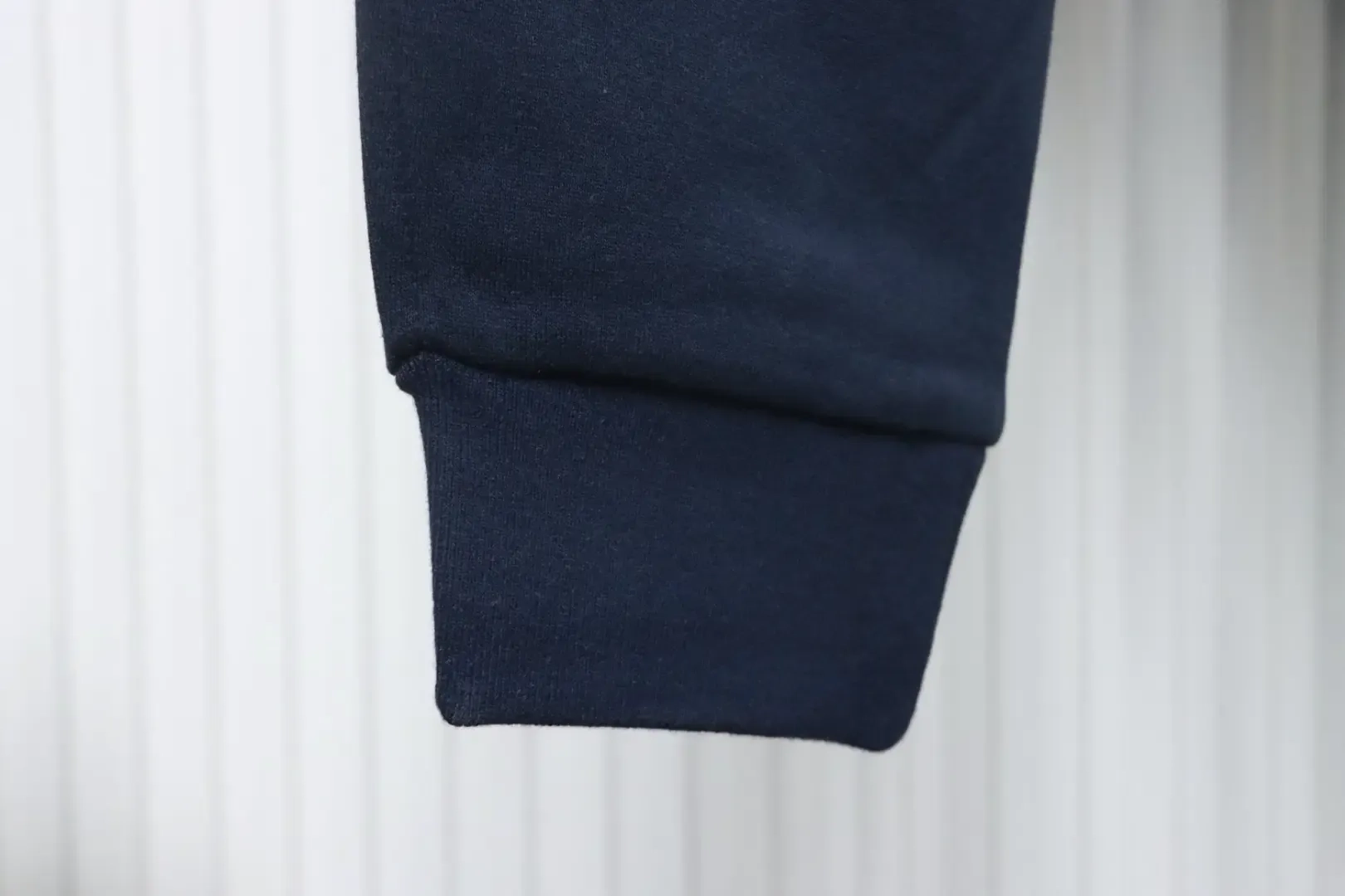 TB New Yarn-Dyed Vertical Leg Trousers - Image 7