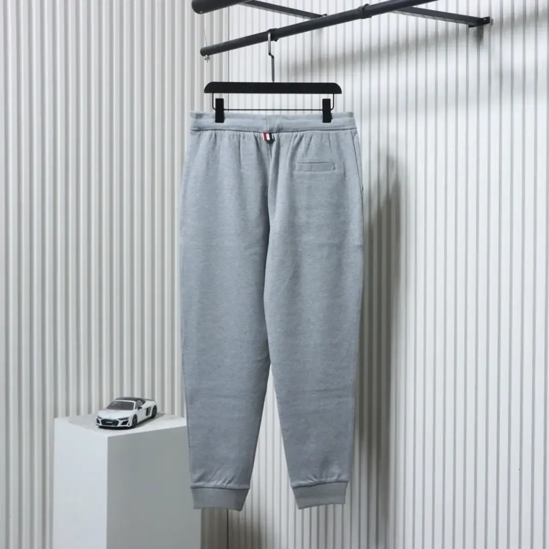 TB yarn-dyed four-bar drawstring trousers - Image 12