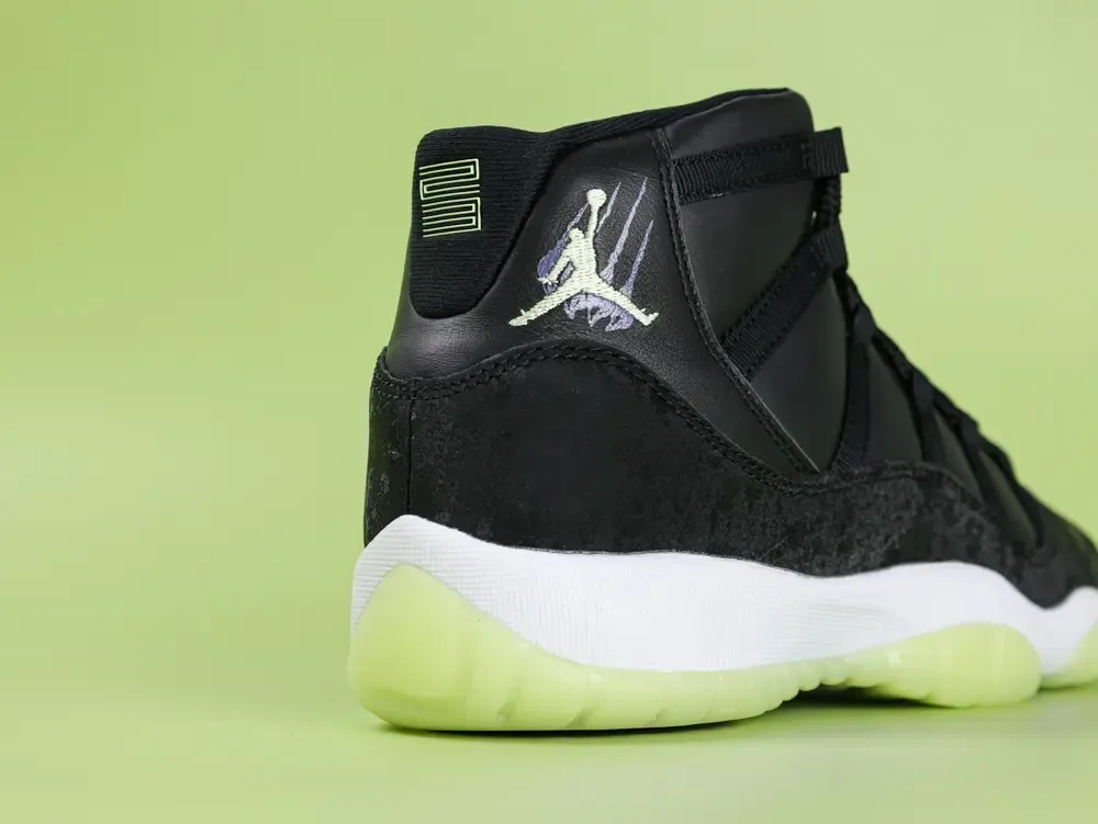 Air Jordan 11 Retro GS Inner Beast Top - Image 5