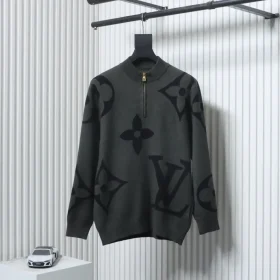 Knit sweater with large monogram logo and half zipper XXL